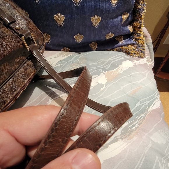 Louis Vuitton Damier Ebene Rivington Handbag PM - Picture 3 of 12